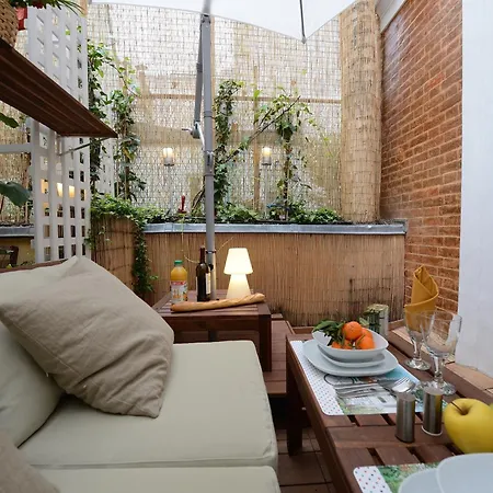 Les Patios Du Marais 2-2
